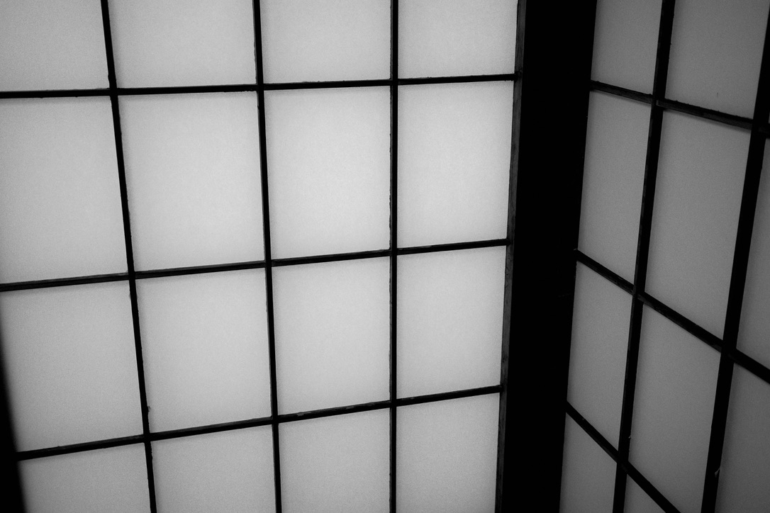 Tokyo Raw — photographie de rue noir et blanc, Tokyo, série 1026